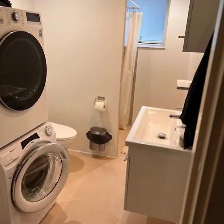 Second Bed & Breakfast *