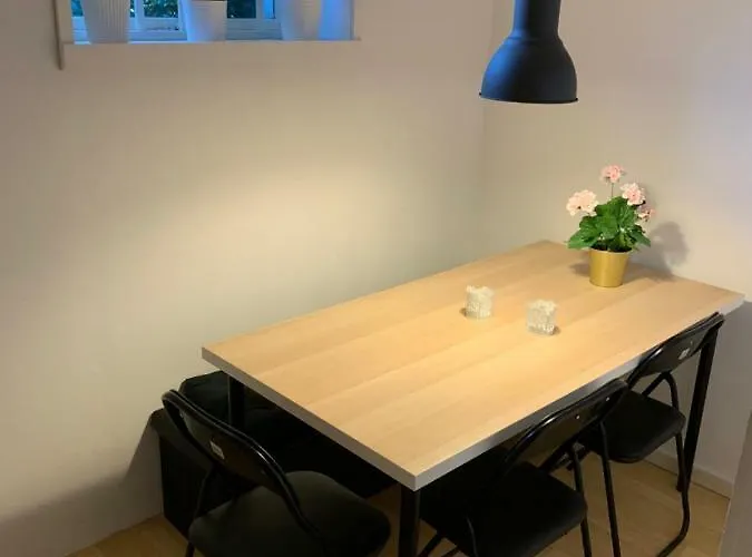 Second Bed & Breakfast *